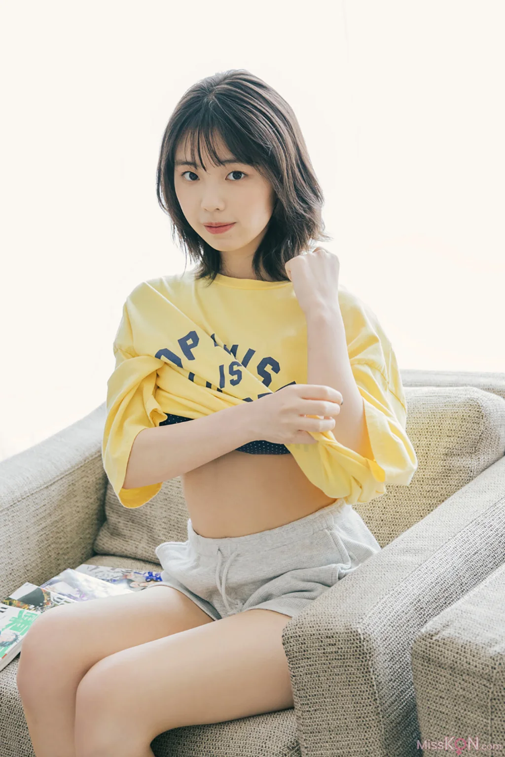 [JP] Kikuchi Hina (菊地姫奈): Platinum FLASHデジタル写真集 「虚構に恋するプリンセス」 (78 photos)