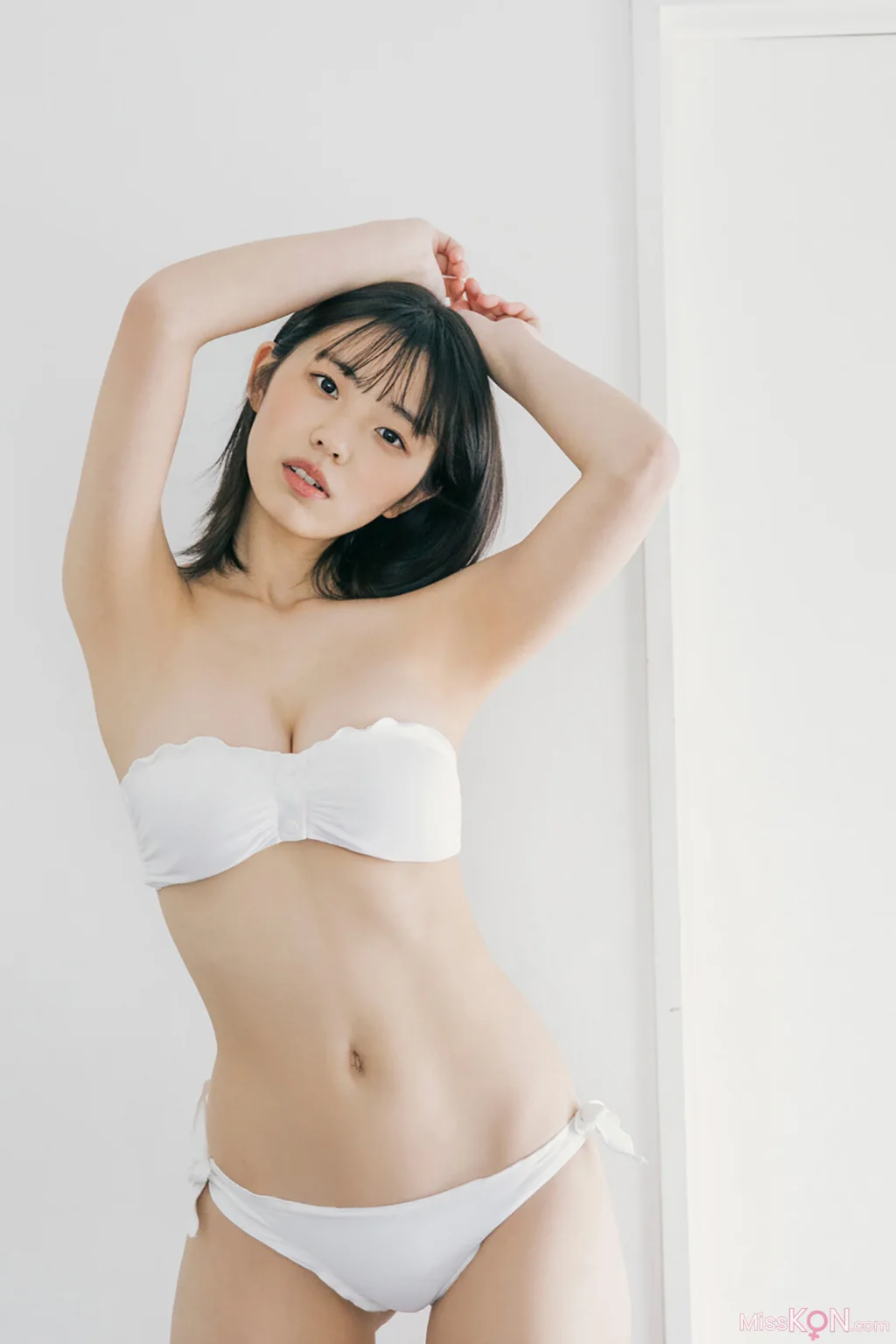 [JP] Kikuchi Hina (菊地姫奈): Platinum FLASHデジタル写真集 「虚構に恋するプリンセス」 (78 photos) – Page 2