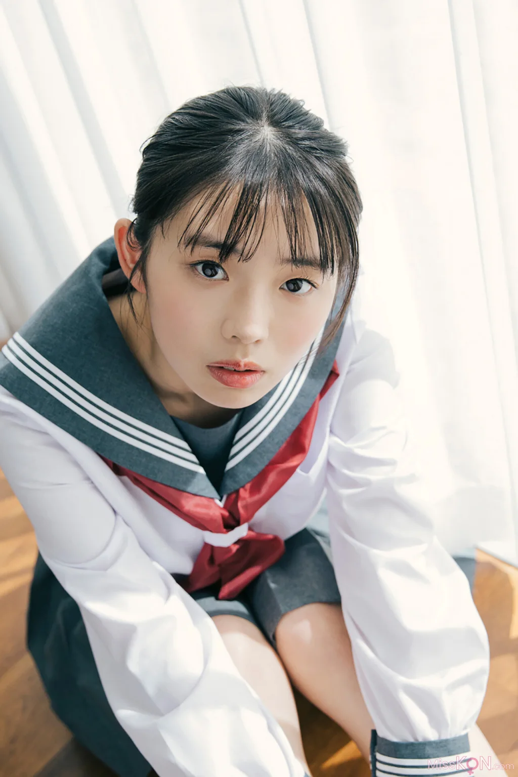 [JP] Kikuchi Hina (菊地姫奈): Platinum FLASHデジタル写真集 「虚構に恋するプリンセス」 (78 photos) – Page 3