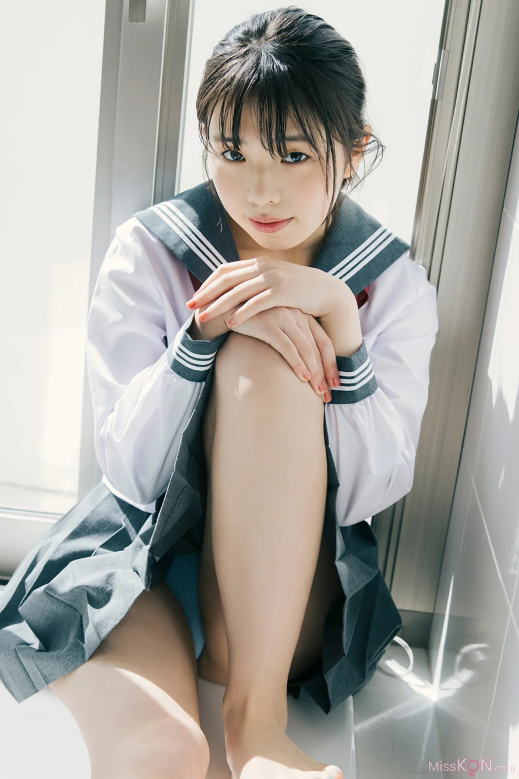 [JP] Kikuchi Hina (菊地姫奈): Platinum FLASHデジタル写真集 「虚構に恋するプリンセス」 (78 photos) – Page 3