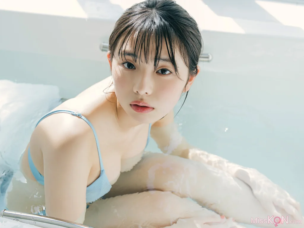 [JP] Kikuchi Hina (菊地姫奈): Platinum FLASHデジタル写真集 「虚構に恋するプリンセス」 (78 photos) – Page 3