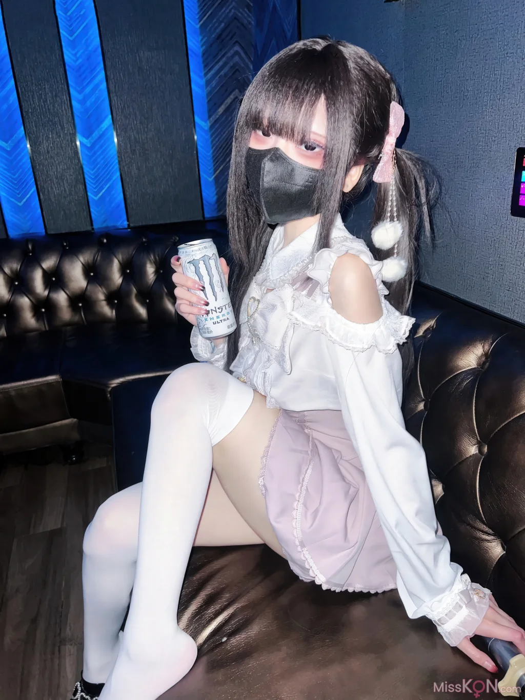 Coser@纸悦Etsu_ko: 与地雷系女子的ktv约会 (44 photos)
