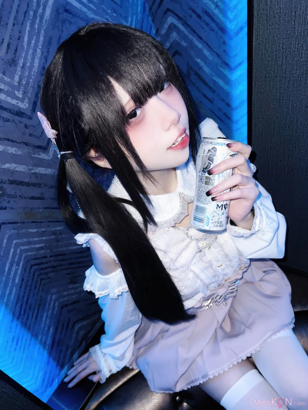 Coser@纸悦Etsu_ko: 与地雷系女子的ktv约会 (44 photos)