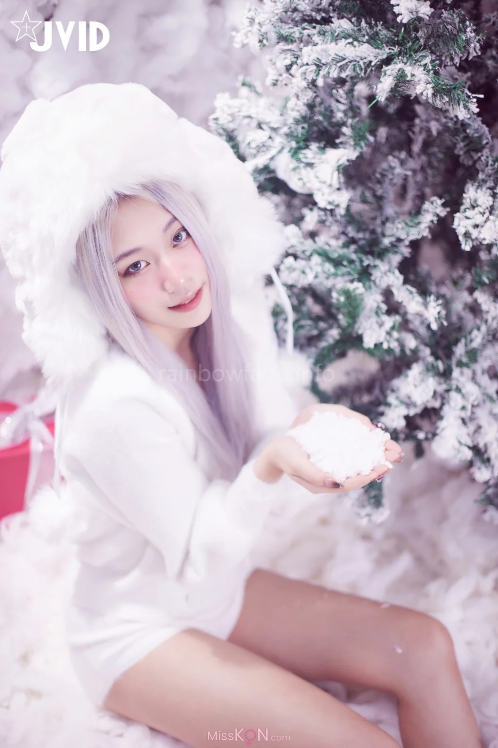 [JVID] Verna: 性感的愛死寂寞人雪女Verna陪你度過聖誕寒冬 (124 photos + 1 video)