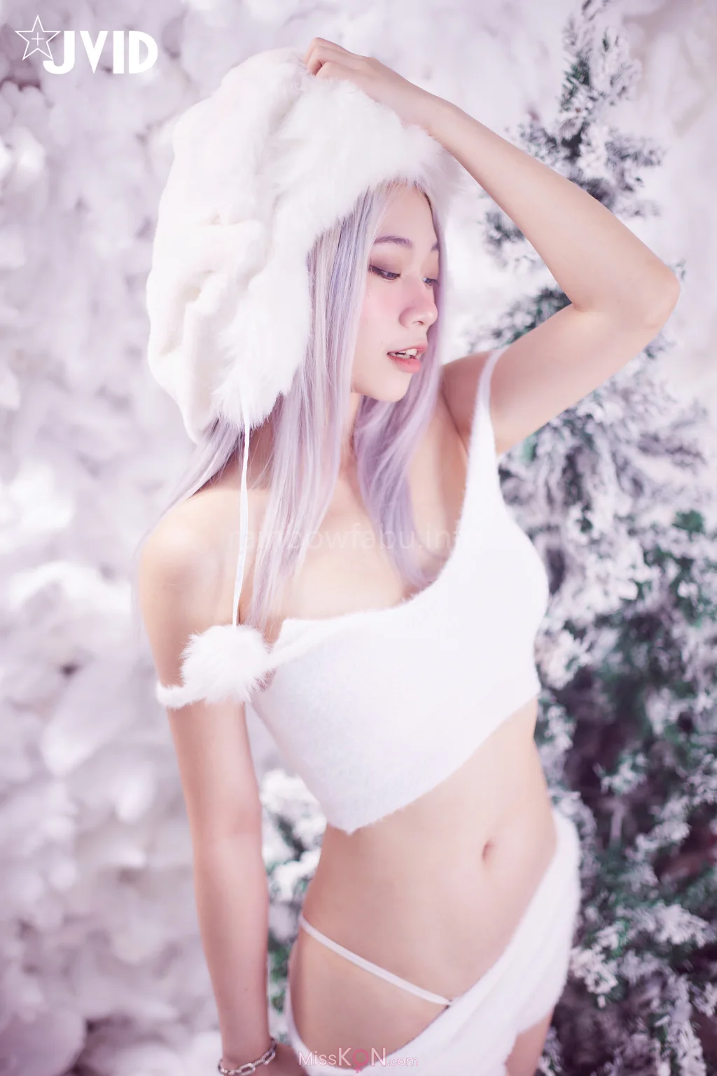 [JVID] Verna: 性感的愛死寂寞人雪女Verna陪你度過聖誕寒冬 (124 photos + 1 video) – Page 2