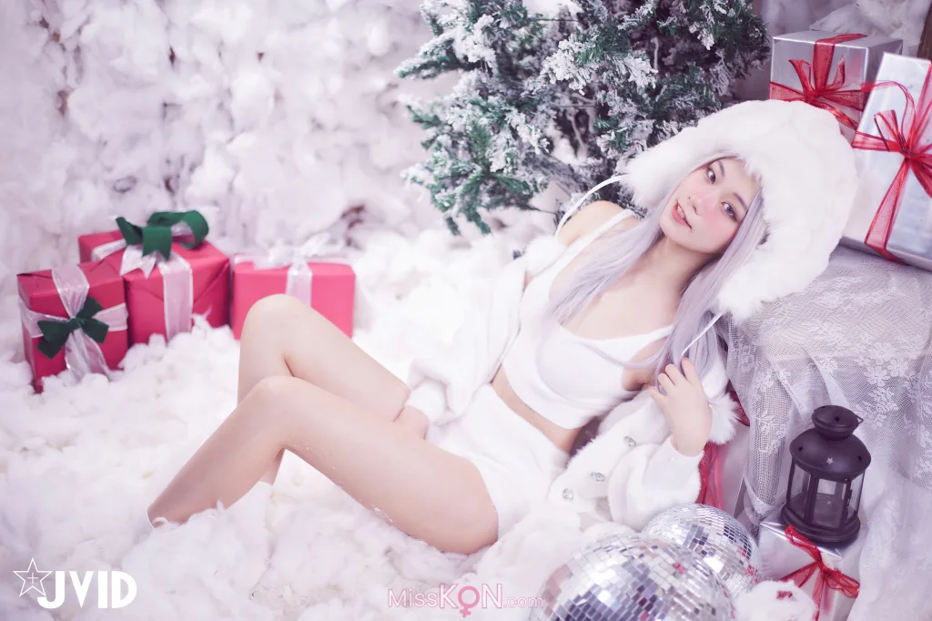 [JVID] Verna: 性感的愛死寂寞人雪女Verna陪你度過聖誕寒冬 (124 photos + 1 video) – Page 3