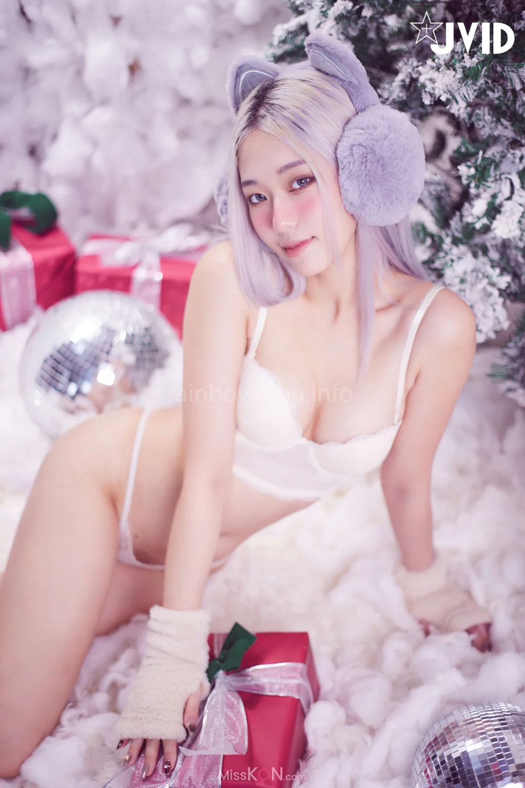 [JVID] Verna: 性感的愛死寂寞人雪女Verna陪你度過聖誕寒冬 (124 photos + 1 video) – Page 4
