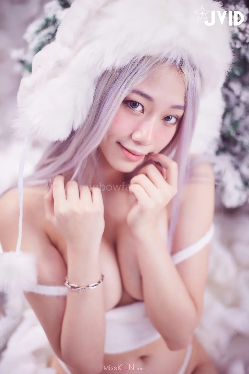 [JVID] Verna: 性感的愛死寂寞人雪女Verna陪你度過聖誕寒冬 (124 photos + 1 video) – Page 4