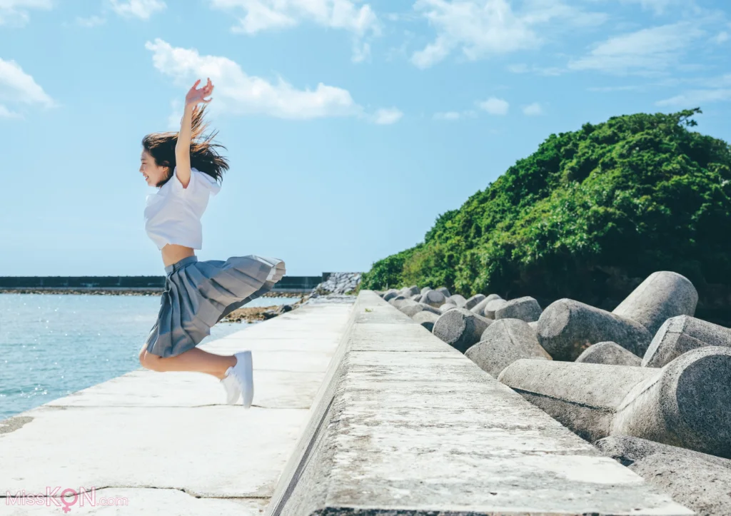 [JP] Kikuchi Hina (菊地姫奈):「moment」 週プレ PHOTO BOOK (147 photos) – Page 4