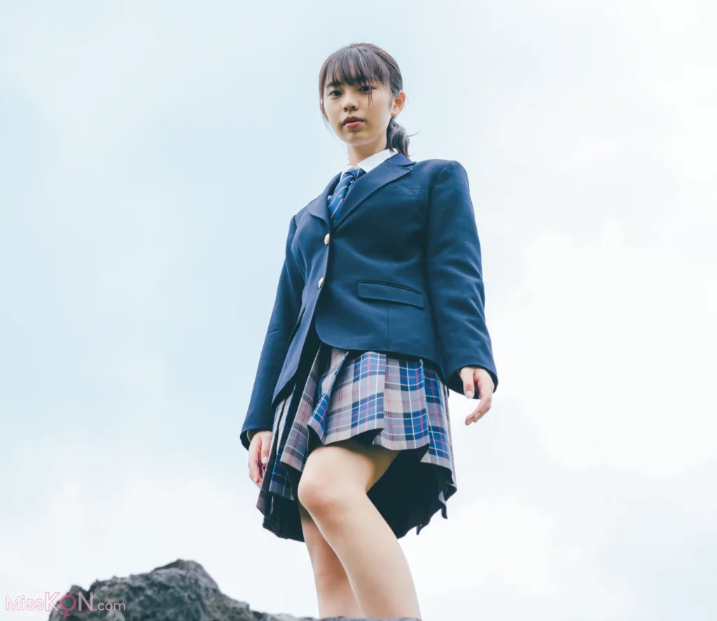 [JP] Kikuchi Hina (菊地姫奈):「moment」 週プレ PHOTO BOOK (147 photos) – Page 4