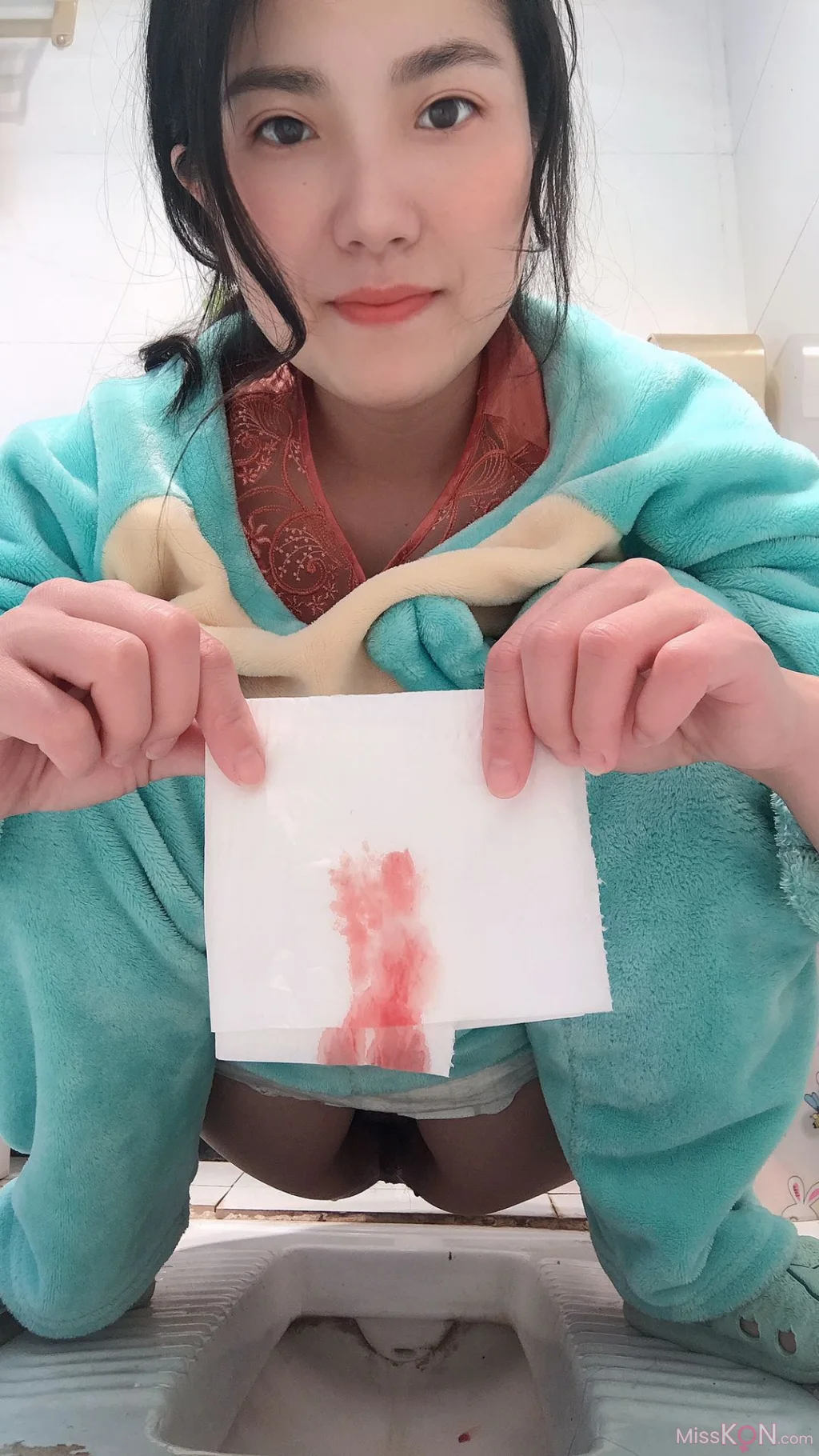 yuanxiang: X极品少妇户外露出私拍合集 (470 photos + 53 videos) – Page 4
