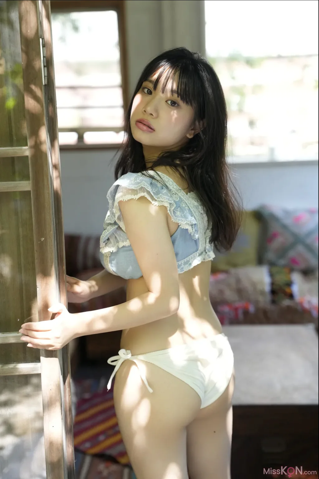 [JP] 細谷さら: FRIDAY GOLD はじめましてのビキニ (14 photos)