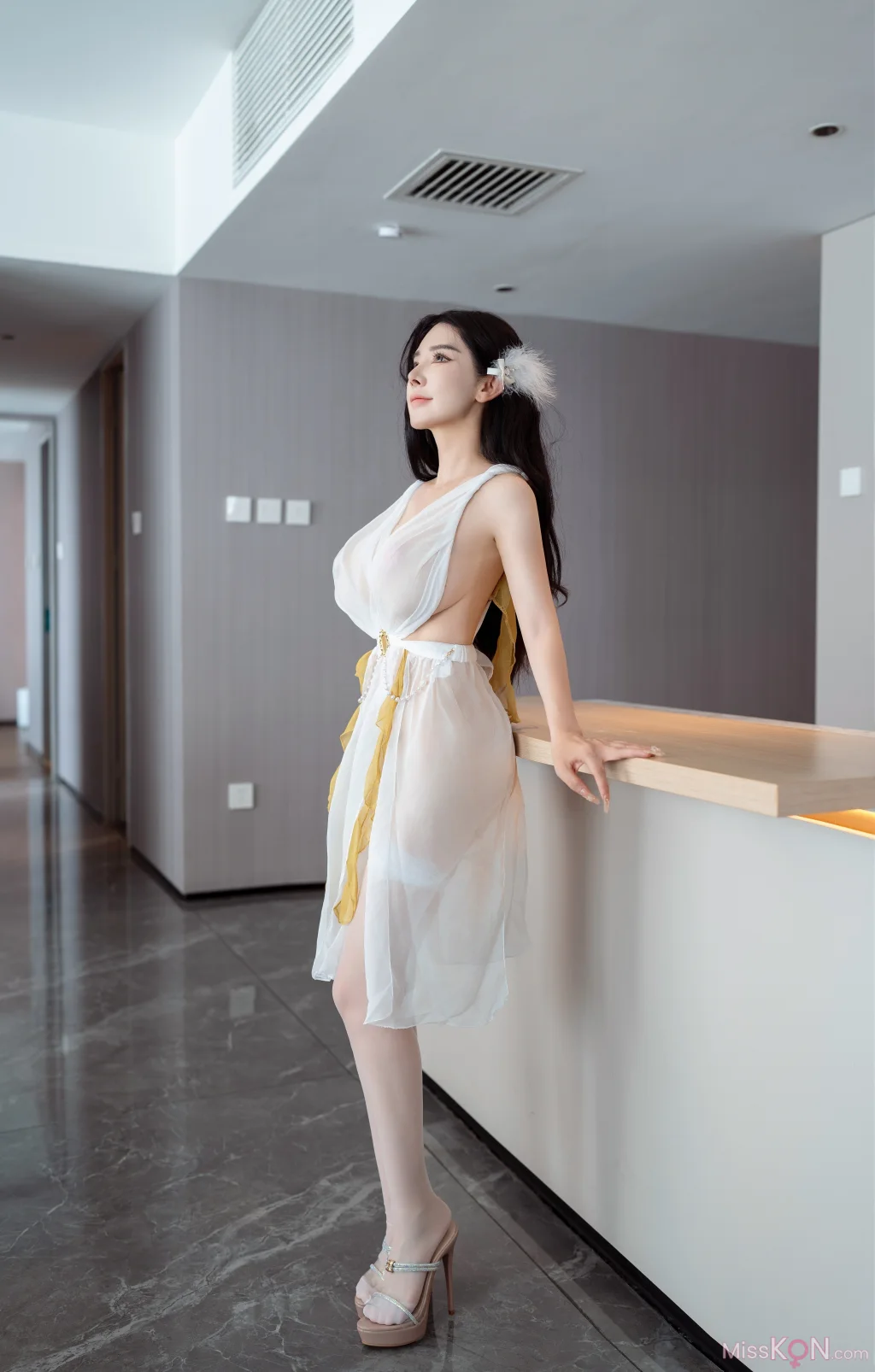 [XR Uncensored] Pan Jiaojiao (潘娇娇): R18 秀人网模特 – 七夕情人节 (90 photos)