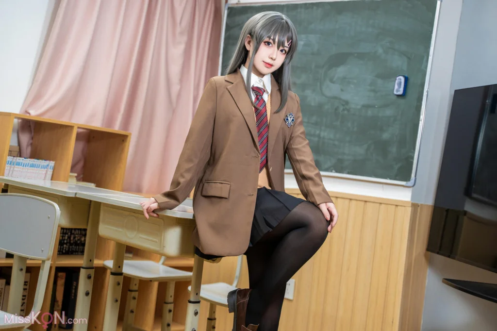 Coser@虎森森: 樱岛麻衣 (55 photos)