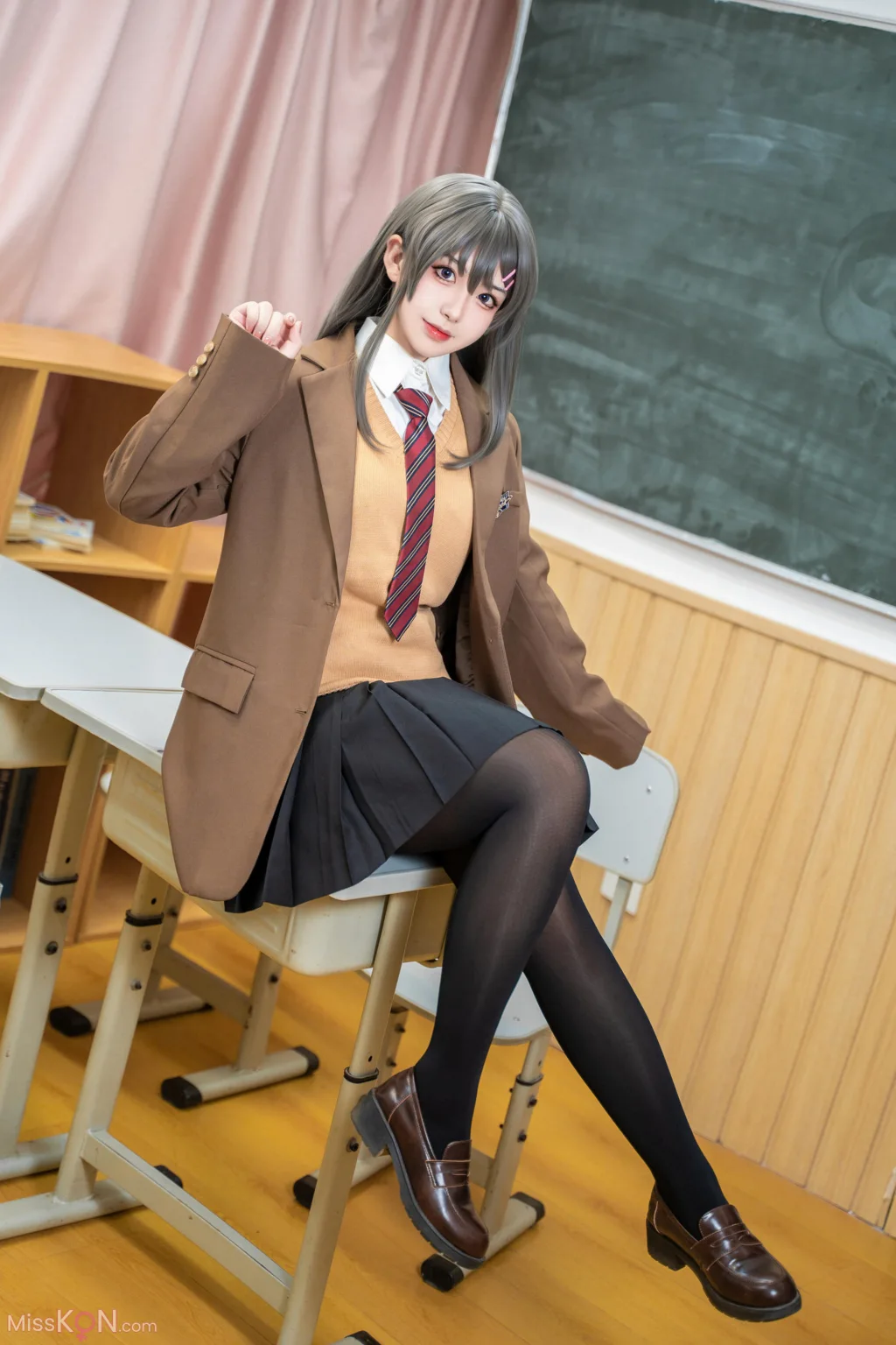 Coser@虎森森: 樱岛麻衣 (55 photos)
