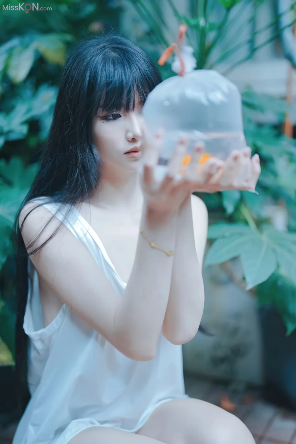 木贞: 极品女神户外私拍合集 (149 photos + 19 videos)
