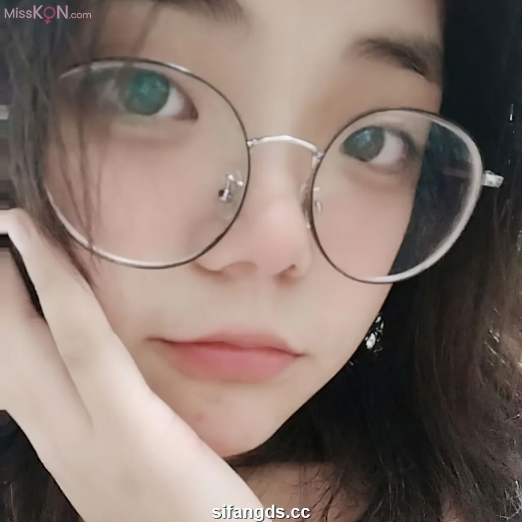 ItsLin_yl(琳宝): 可爱宝妈 (46 photos + 10 videos)