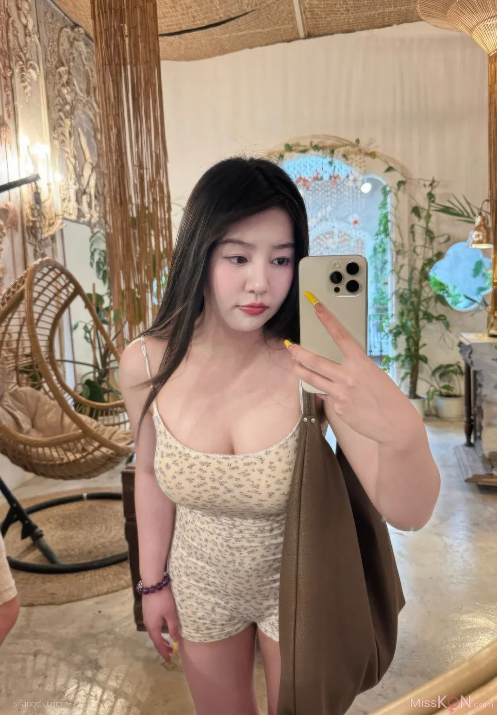 莎乐美(小苍老师): 网红外围 最新私密群门槛福利 (478 photos + 28 videos) – Page 2