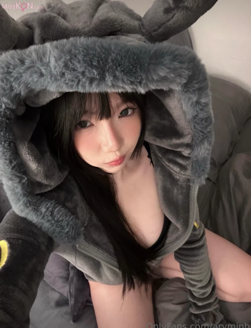 Coser@aryminh: X纯欲混血女神福利私拍合集 (286 photos + 27 videos)