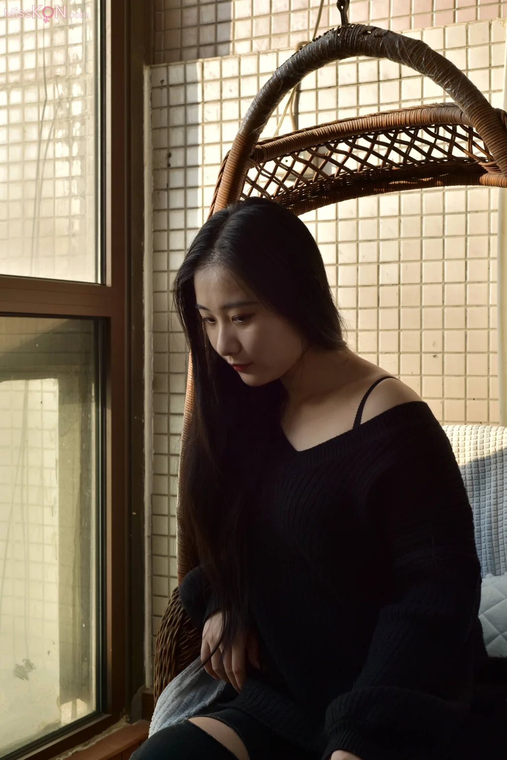[Private Photoshoot] 秀岑: 丰满御姐写实私拍 (659 photos)