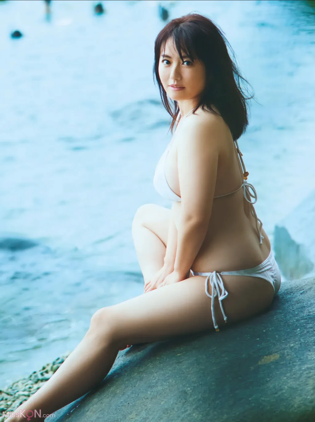 [JP] Sayaka Isoyama (磯山さやか): FRIDAY GOLD 永遠のビーナス (20 photos)