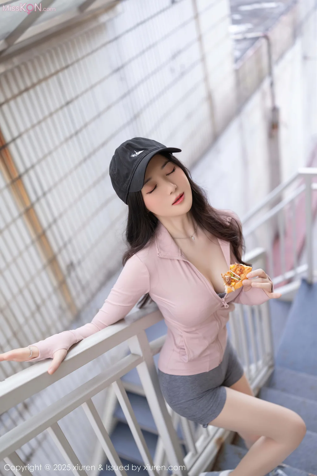 XIUREN No.10531 – 10545 (1053 photos) – Page 12