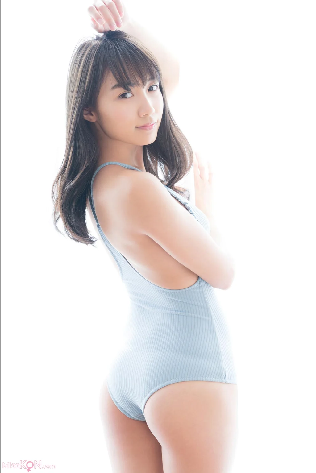 [JP] Hikari Kuroki (黒木ひかり): 神的美少女 スピサン グラビアフォトブック (42 photos) – Page 3