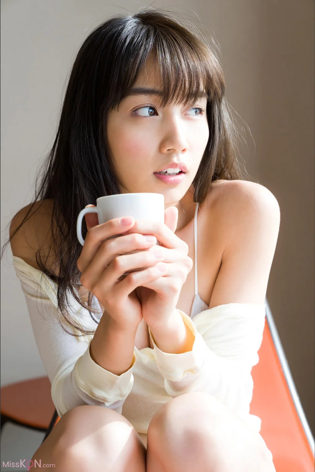 [JP] Hikari Kuroki (黒木ひかり): 神的美少女 スピサン グラビアフォトブック (42 photos) – Page 3