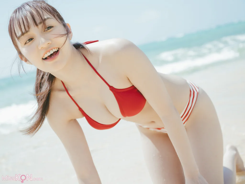 [JP] Hikari Kuroki (黒木ひかり): 漫画アクションデジタル写真集 「たまには海辺で」 (45 photos) – Page 2