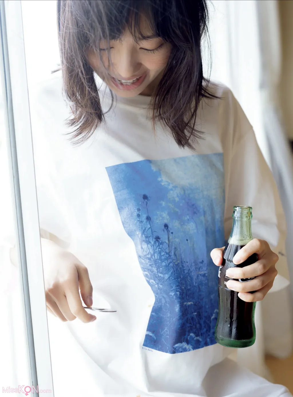[JP] Hina Makino (蒔埜ひな): FRIDAY GOLD 秘密の夏合宿 + Other cuts (14 photos)