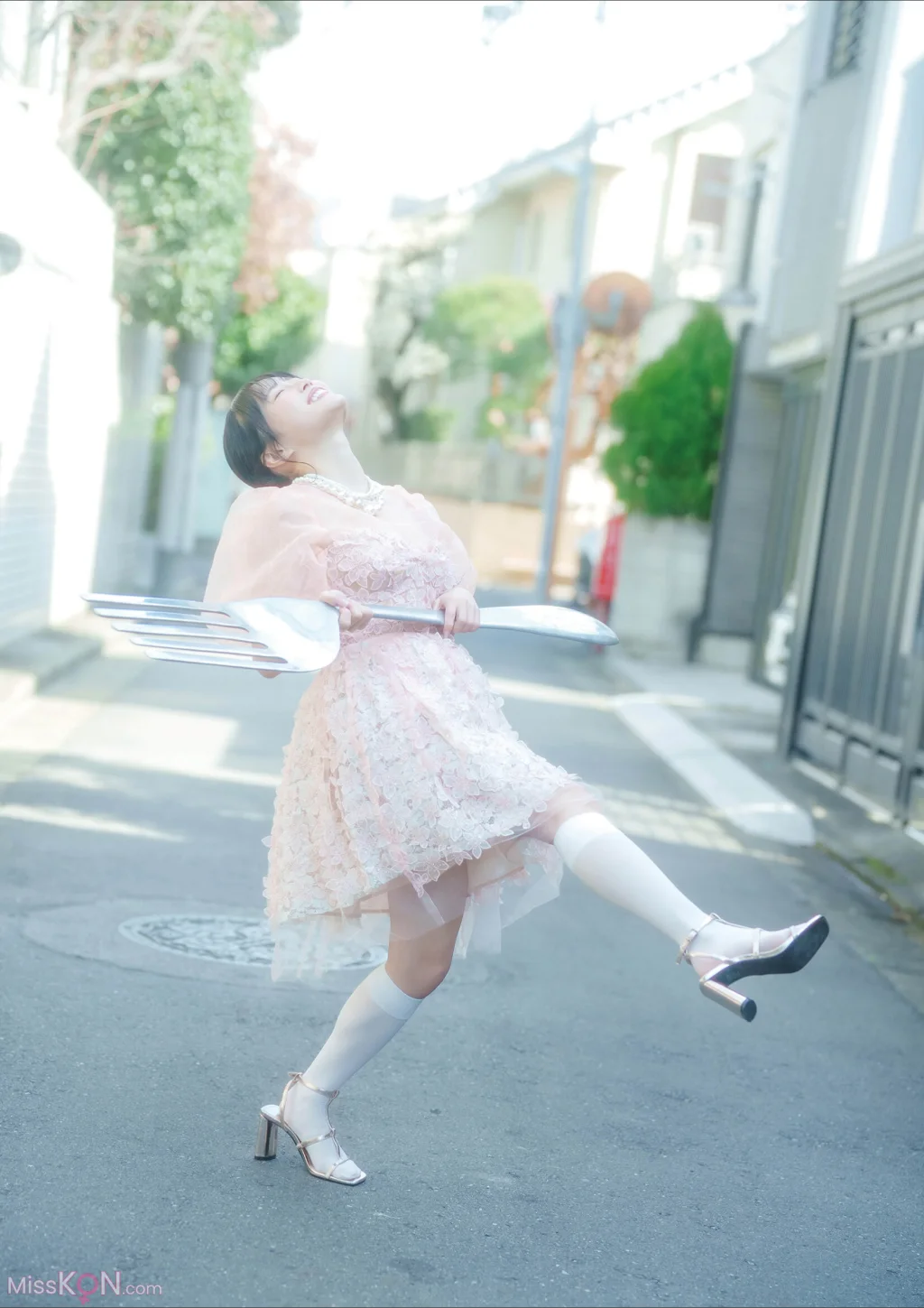 [JP] Miyu Kishi (岸みゆ):「ちっちゃくないもん。」 DOLCEデジタル写真集 (84 photos) – Page 4