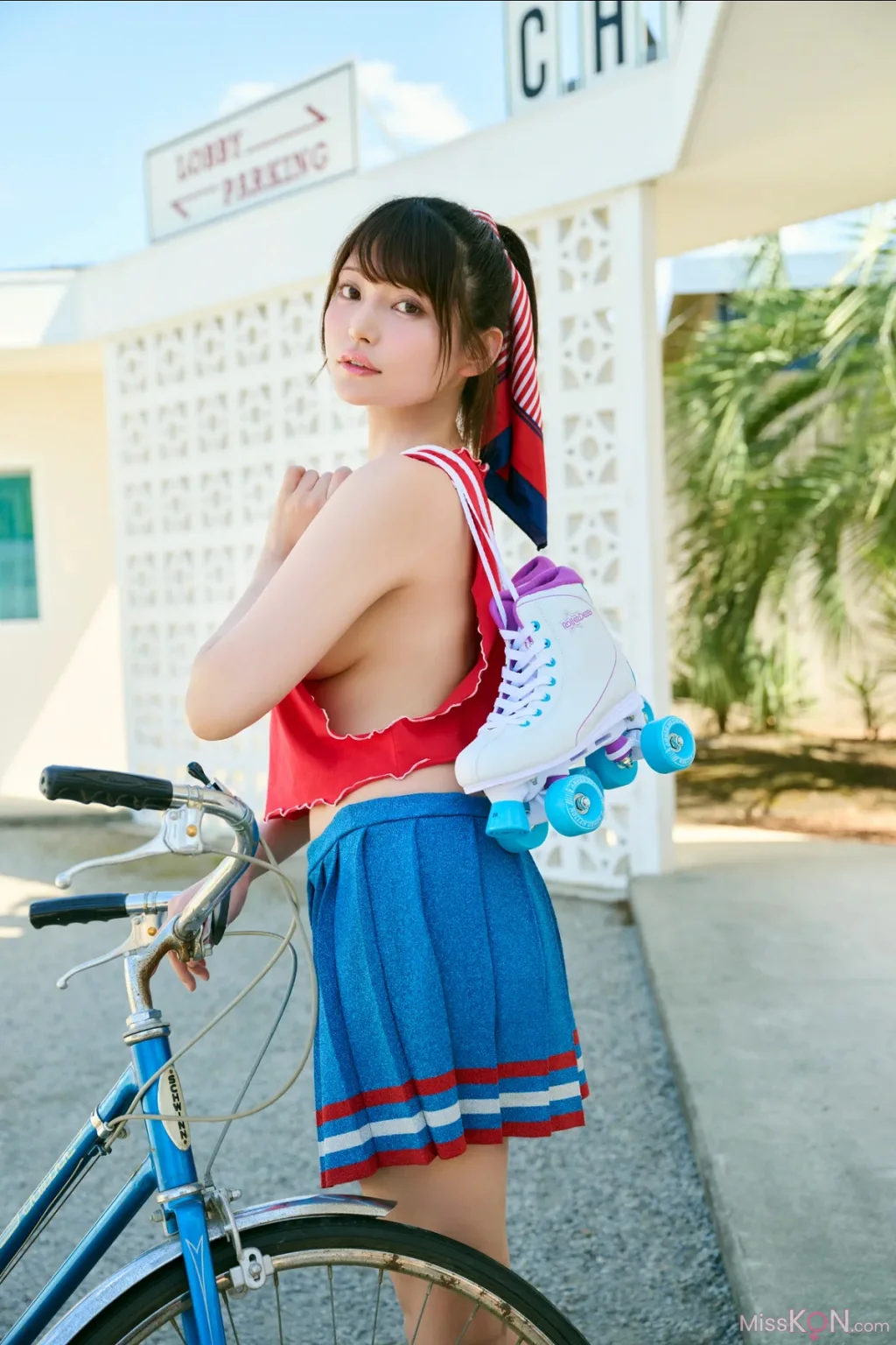[JP] Nitori Sayaka (似鳥沙也加): FRIDAY GOLD A to Z Vol.21+22 (32 photos) – Page 2