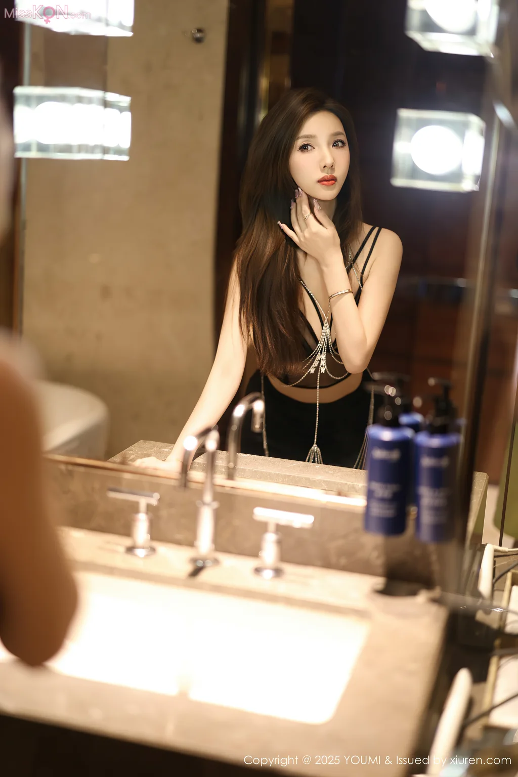 YouMi Vol.1156: 桃桃·夭夭twins (71 photos)