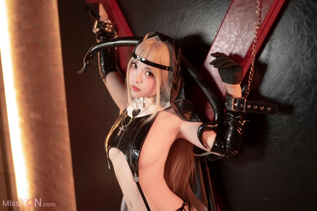 Coser@Bangni邦尼: 修女 (125 photos)