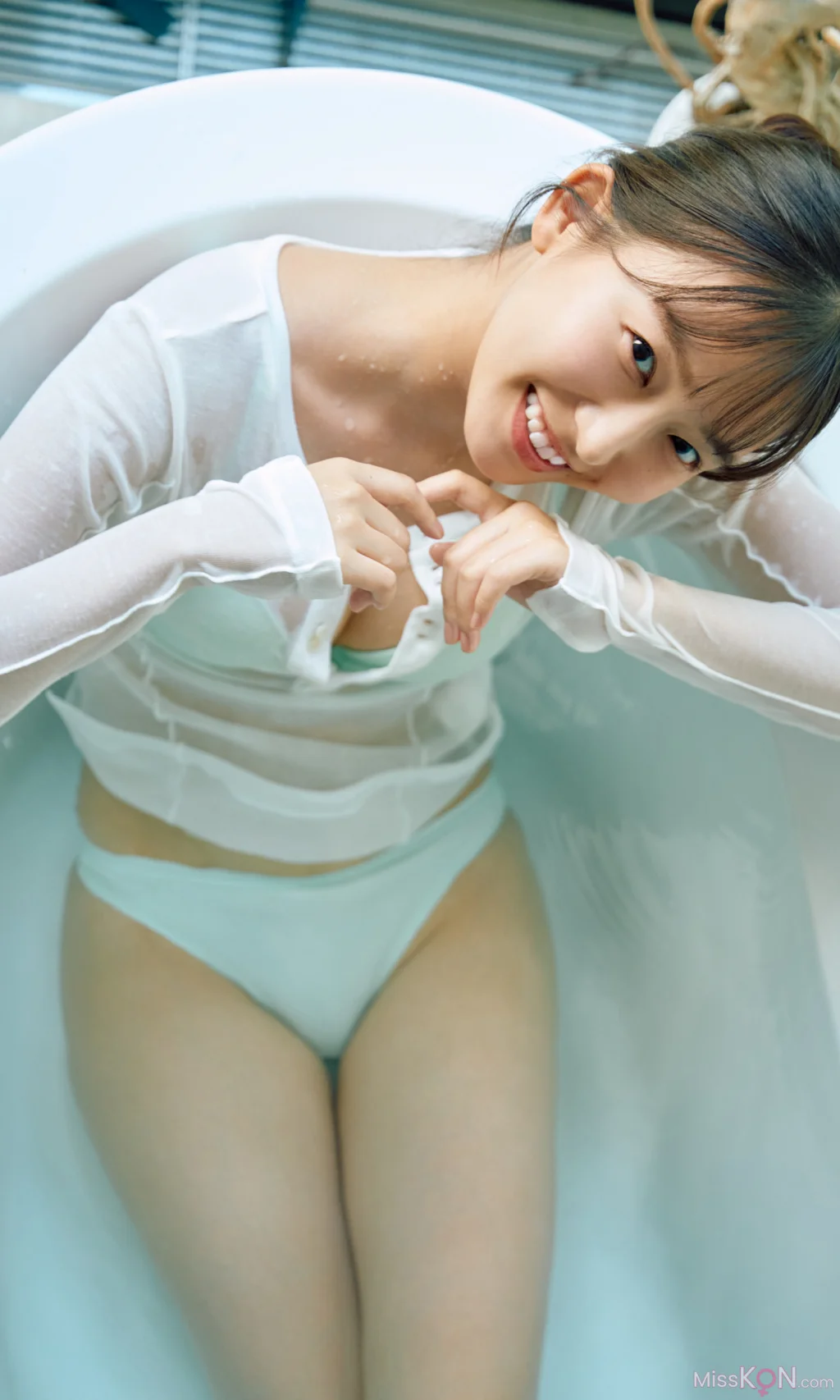 [JP] Shida Nene (志田音々):【デジタル限定】写真集「まなざしの先に」 (週プレ PHOTO BOOK) (56 photos) – Page 3