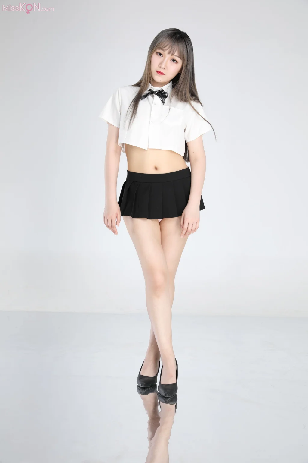 [Private Photoshoot] Yoyo(张雨婷): 行色模特 JK少女 (325 photos)
