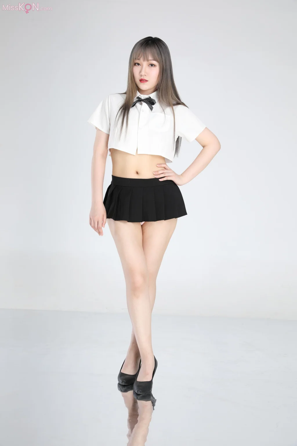 [Private Photoshoot] Yoyo(张雨婷): 行色模特 JK少女 (325 photos)