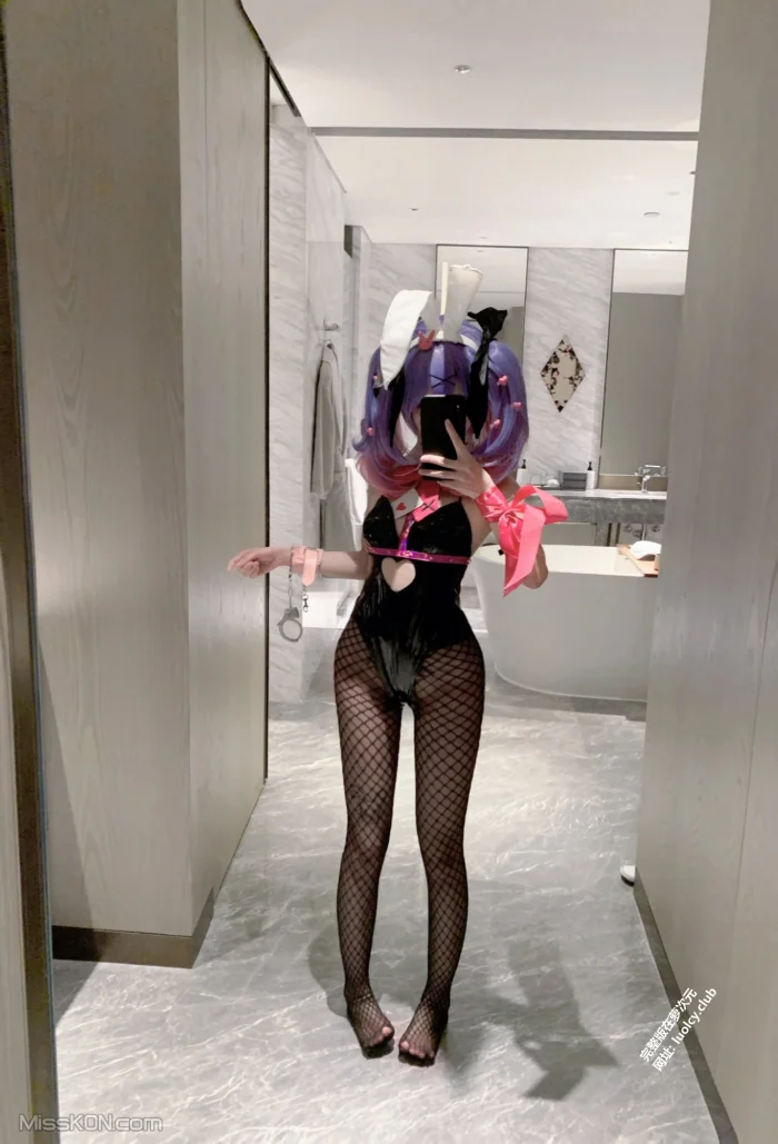 qqcattt1(小月喵): 双马尾白虎萝莉极品福利姬 (297 photos + 34 videos) – Page 3