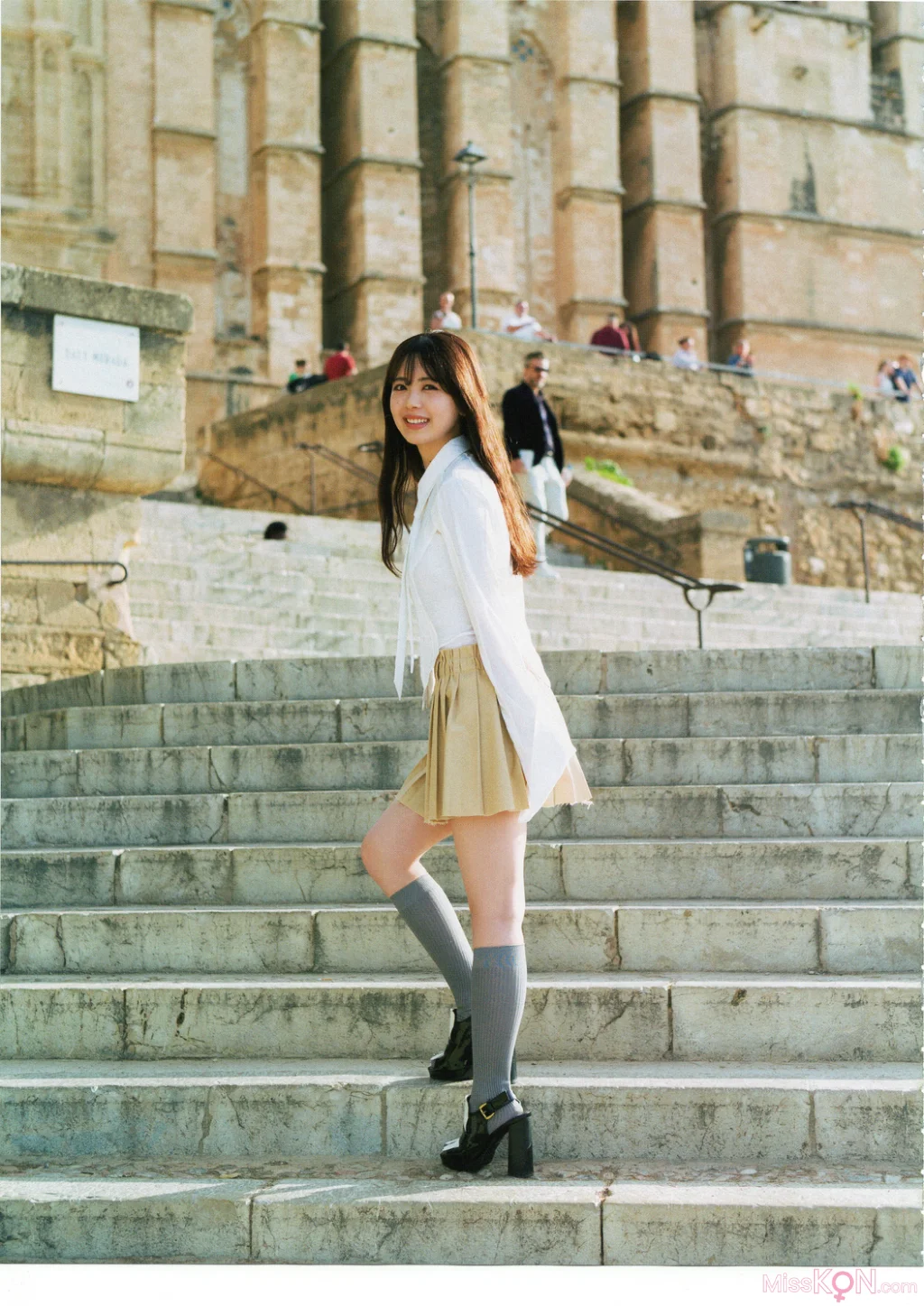 [JP] Nagi Inoue (井上和): 筒井あやめ 1st写真集 感情の隙間 (169 photos)