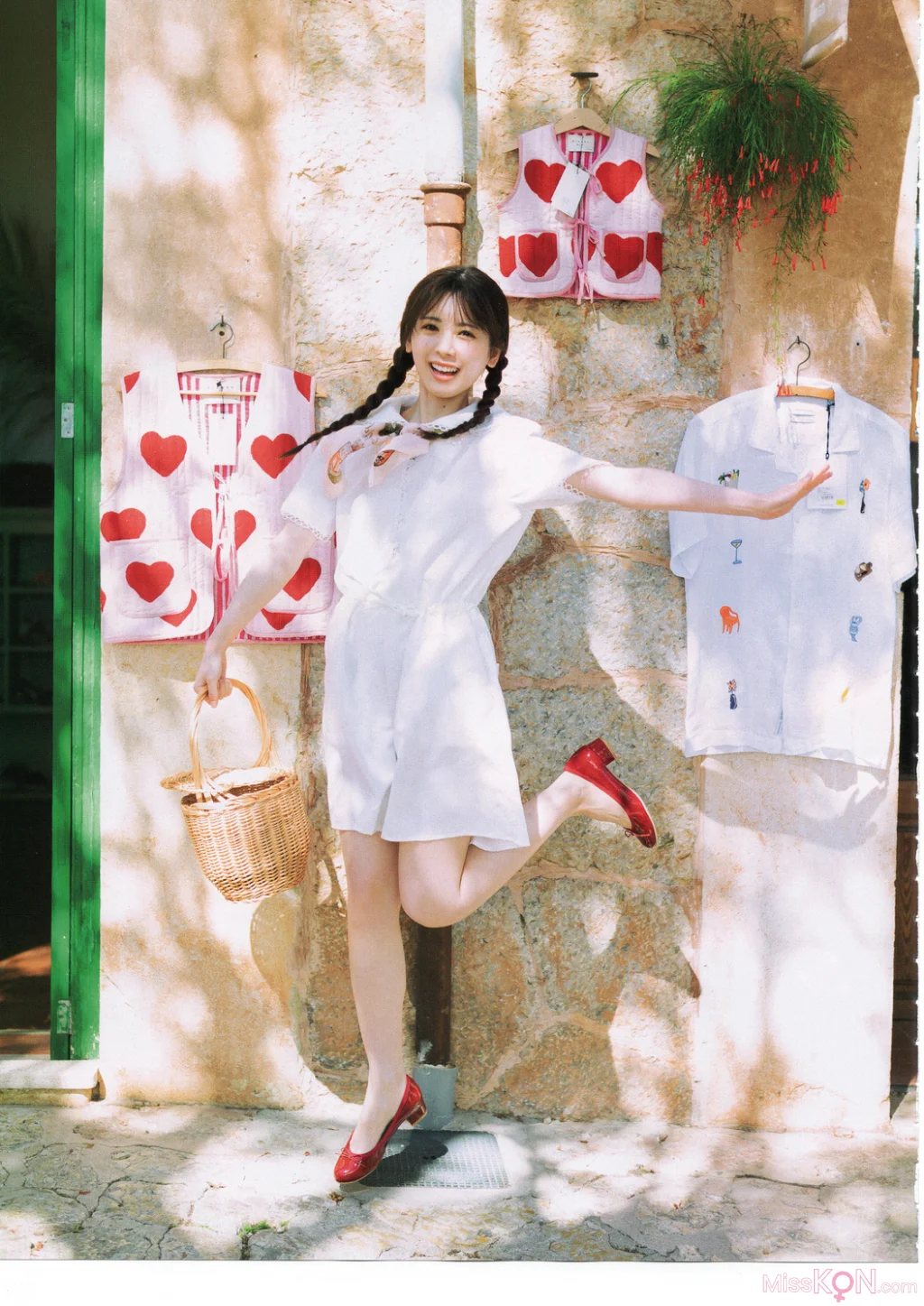 [JP] Nagi Inoue (井上和): 筒井あやめ 1st写真集 感情の隙間 (169 photos)