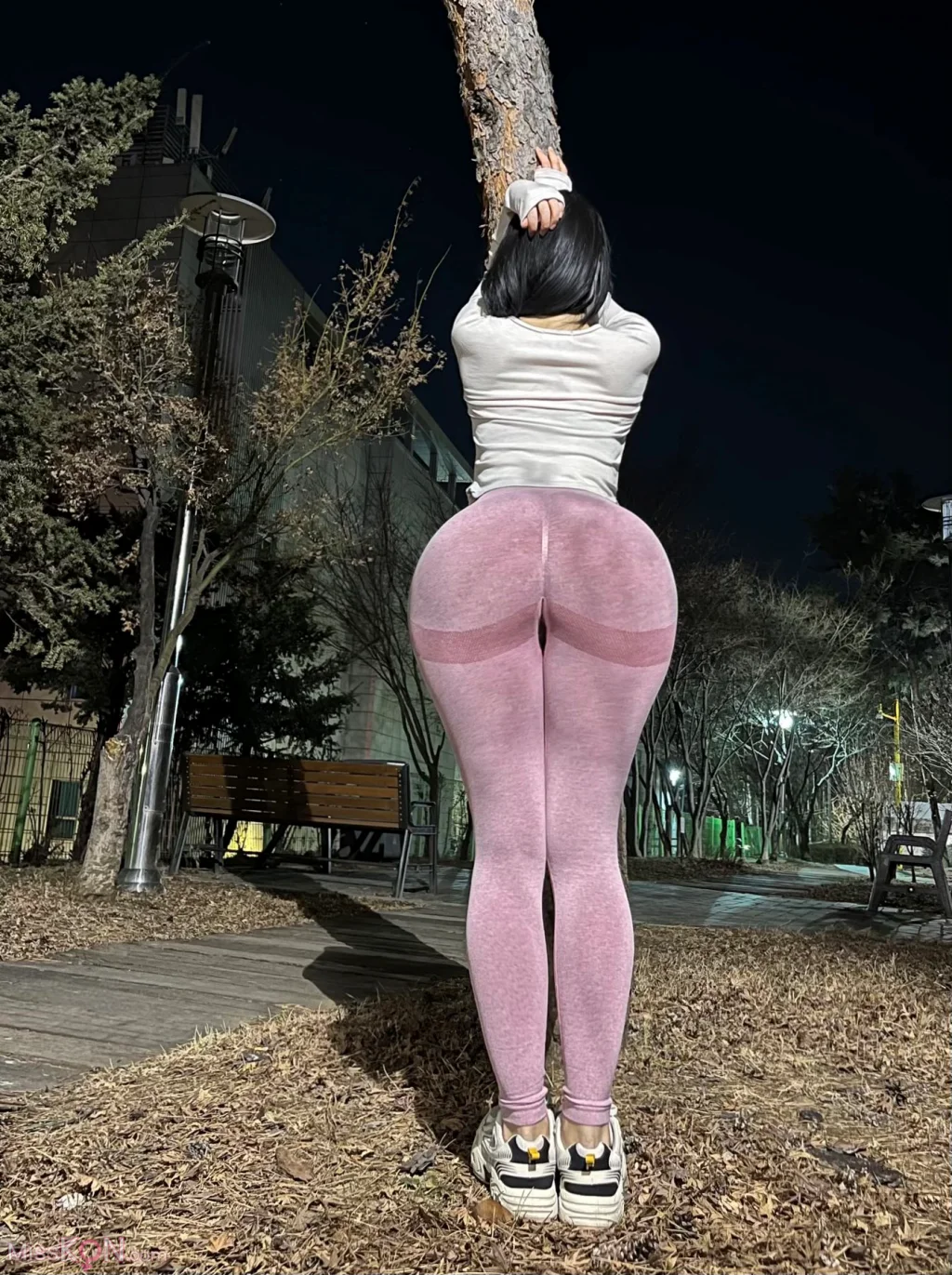 悠悠花: 露脸女神究极泄密 爆炸无敌美巨臀私拍全集 (447 photos + 496 videos) – Page 3