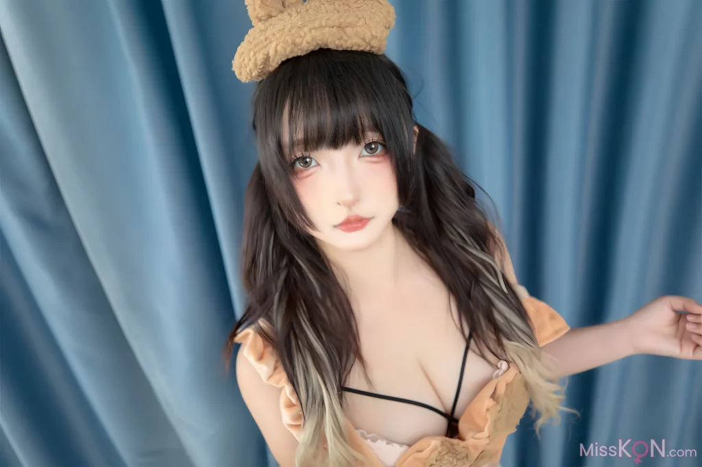 Coser@神楽坂真冬: 白丝小熊 (75 photos + 2 videos)