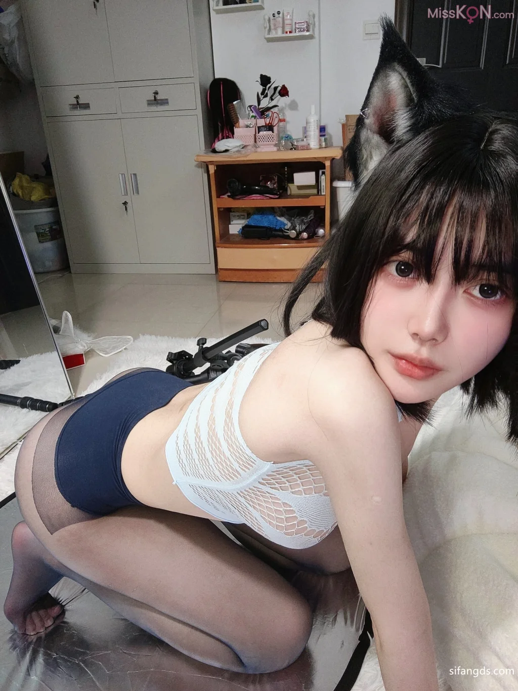 Coser@高桥千凛: 兽耳透视黑丝 (78 photos + 11 videos)