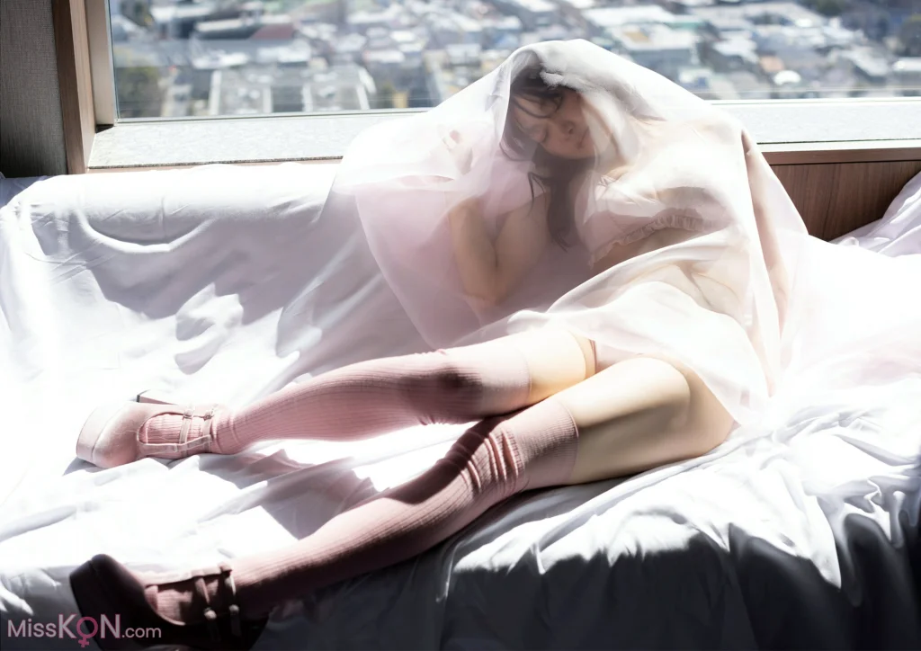 [JP] Haruna Yoshizawa (吉澤遥奈): BUBKAデジタル写真集 「Pureness」 (41 photos) – Page 2