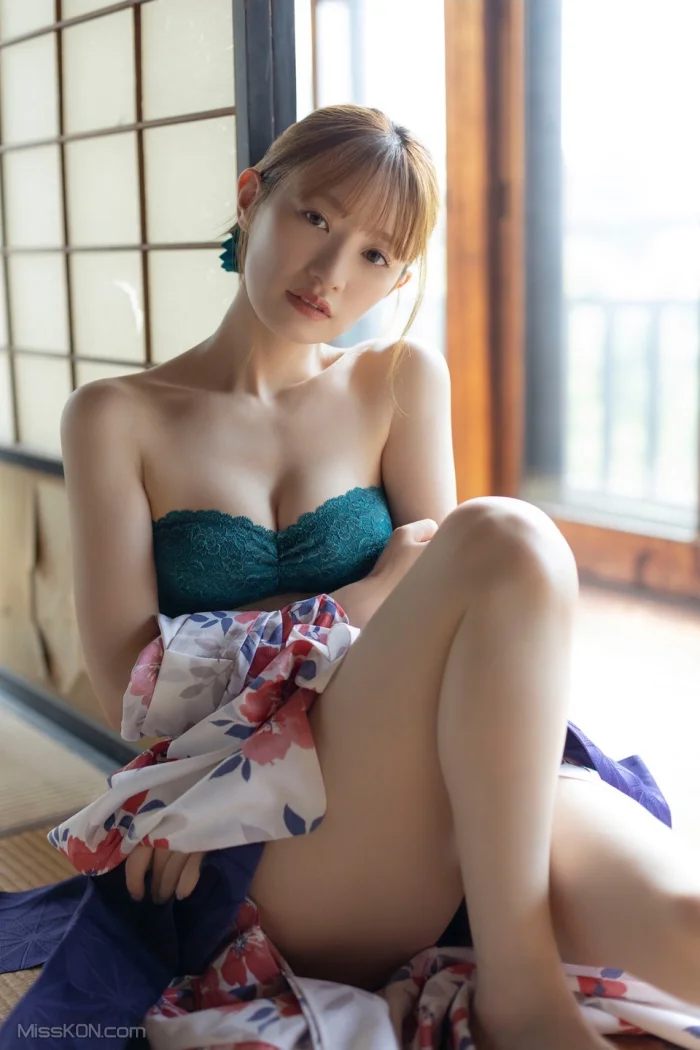 [JP] Kana Nakada (中田花奈): FRIDAYデジタル写真集 こんなにそばにいるのに (85 photos) – Page 2