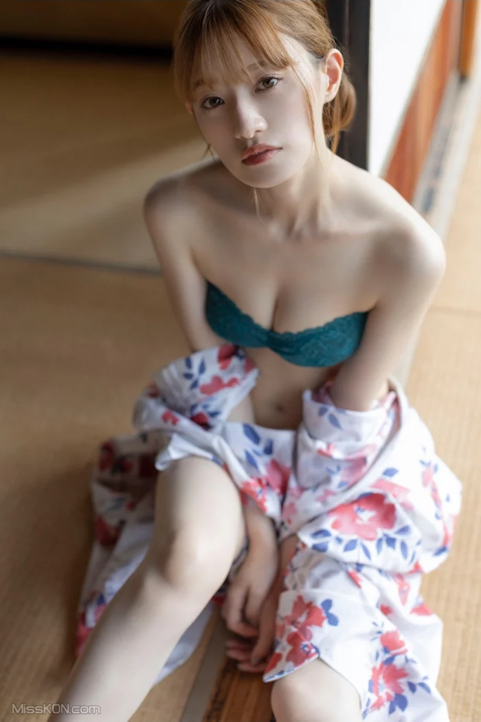 [JP] Kana Nakada (中田花奈): FRIDAYデジタル写真集 こんなにそばにいるのに (85 photos) – Page 2