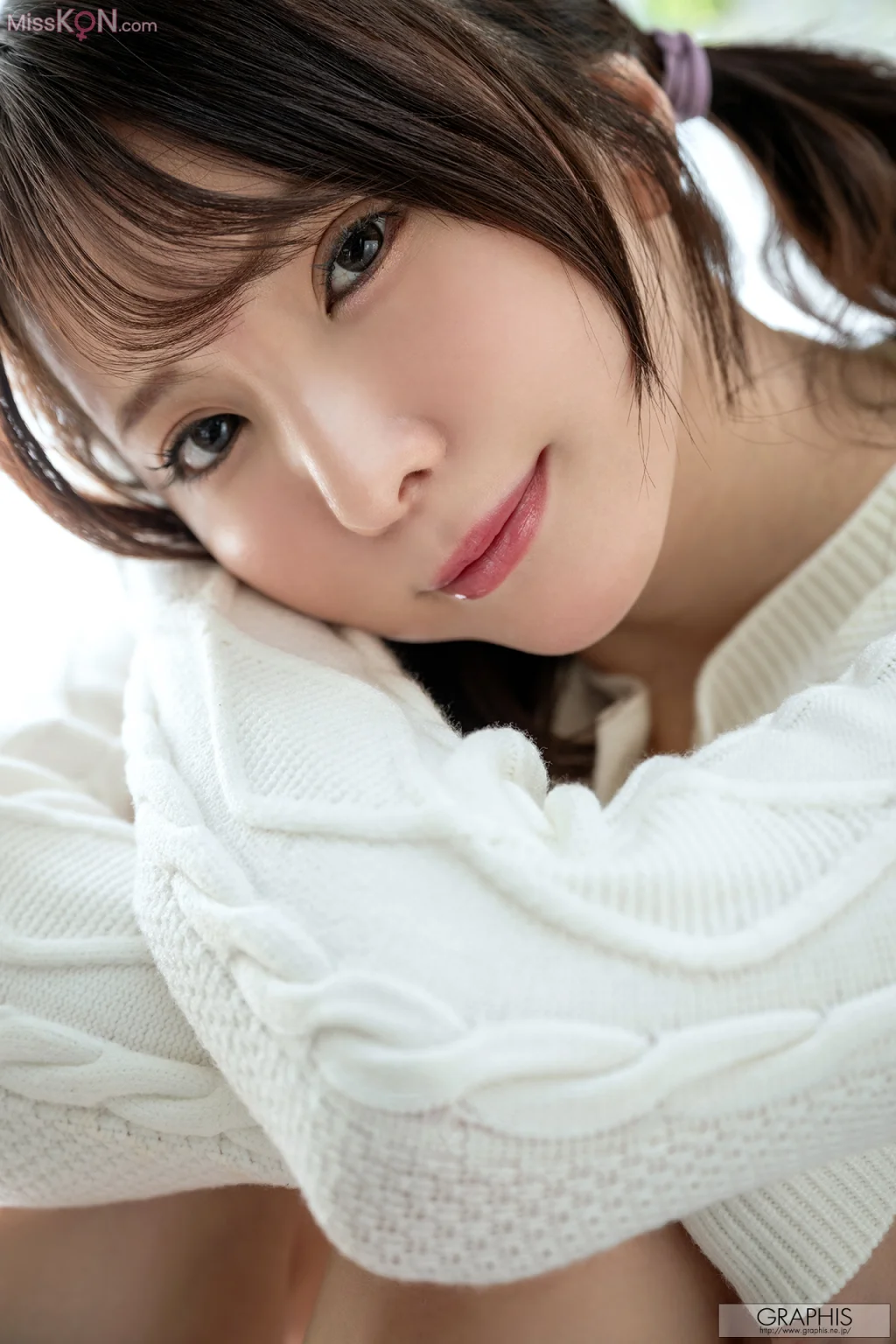 [JP] Yuuka Niizuma (新妻ゆうか): [Graphis] First Gravure Vol.3+4+5 (60 photos) – Page 2