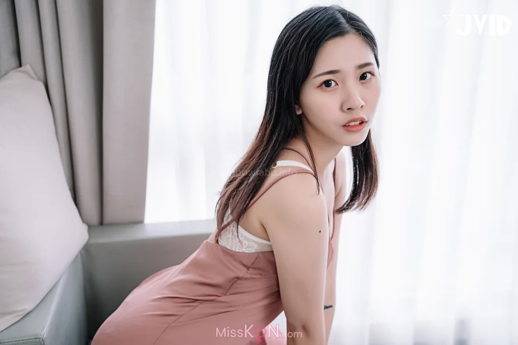 [JVID] 茶理 & 妙妙: 美乳姐妹之因為太缺錢!親姐誘逼女大生妹妹開啟18禁直播!! (133 photos + 2 videos) – Page 2