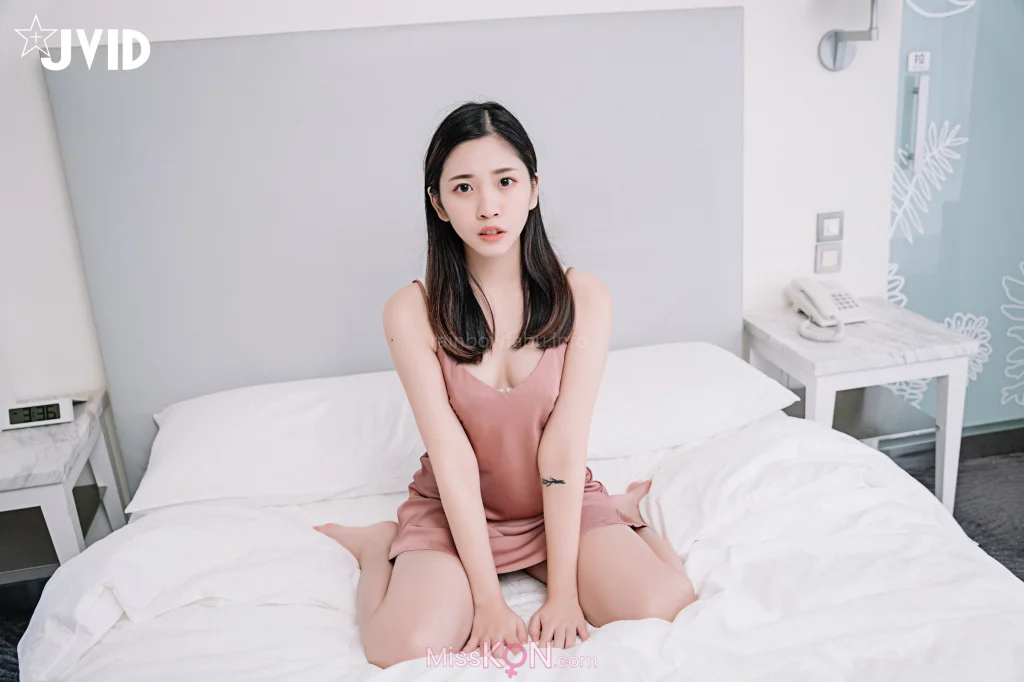 [JVID] 茶理 & 妙妙: 美乳姐妹之因為太缺錢!親姐誘逼女大生妹妹開啟18禁直播!! (133 photos + 2 videos) – Page 2
