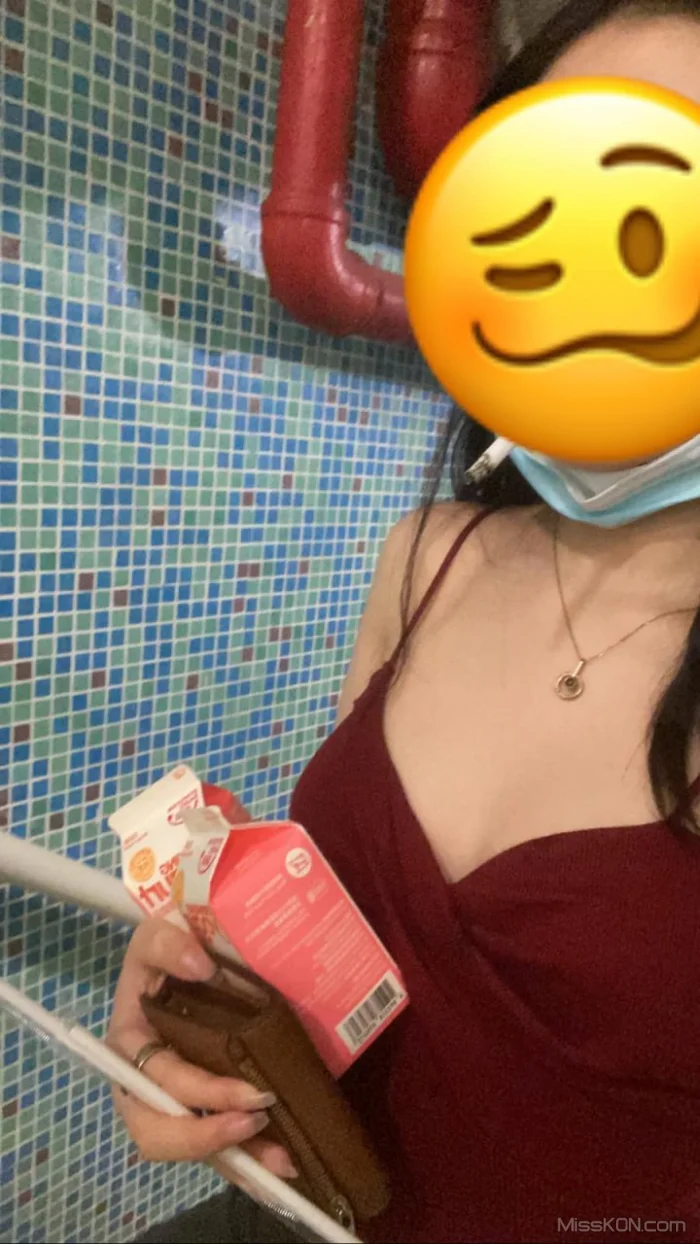 陈意涵: 分手后曝光 (43 photos + 20 videos)